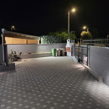 Apartman Dino Trogir Exteriör bild