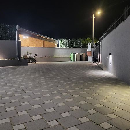 Apartman Dino Trogir Exteriör bild