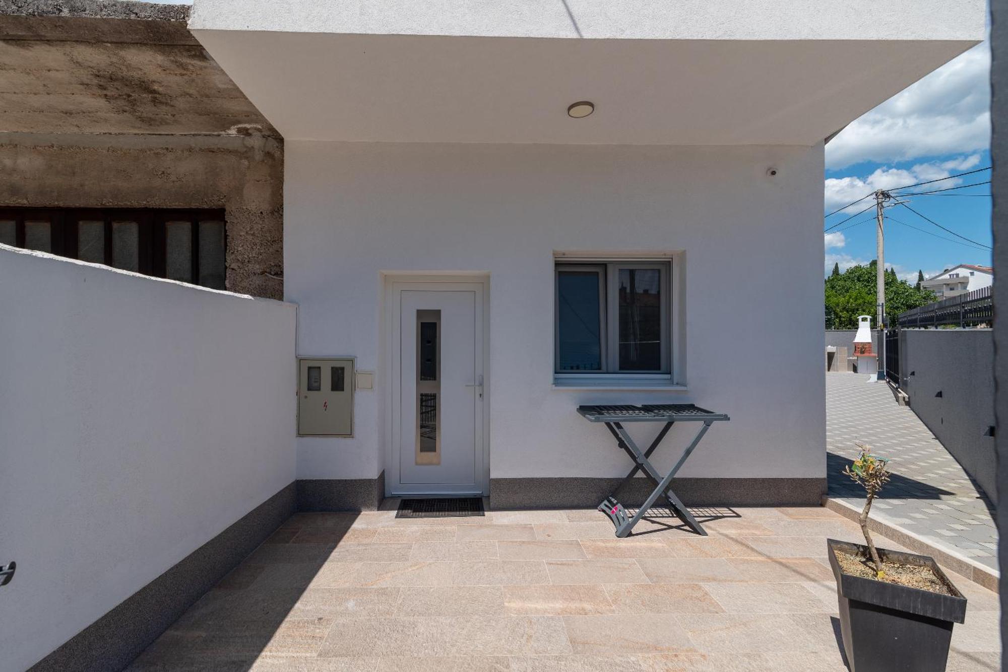 Apartman Dino Trogir Exteriör bild