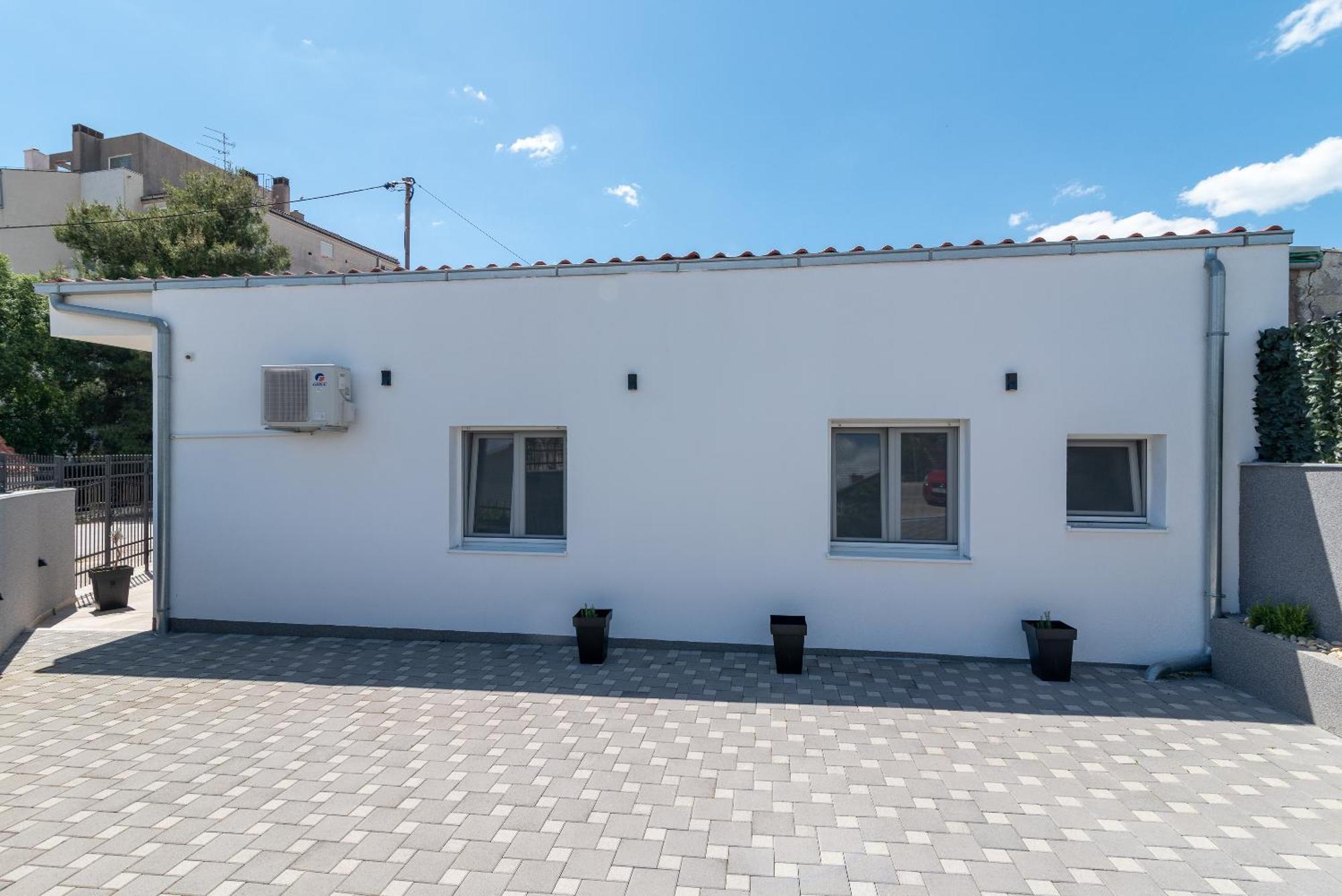 Apartman Dino Trogir Exteriör bild