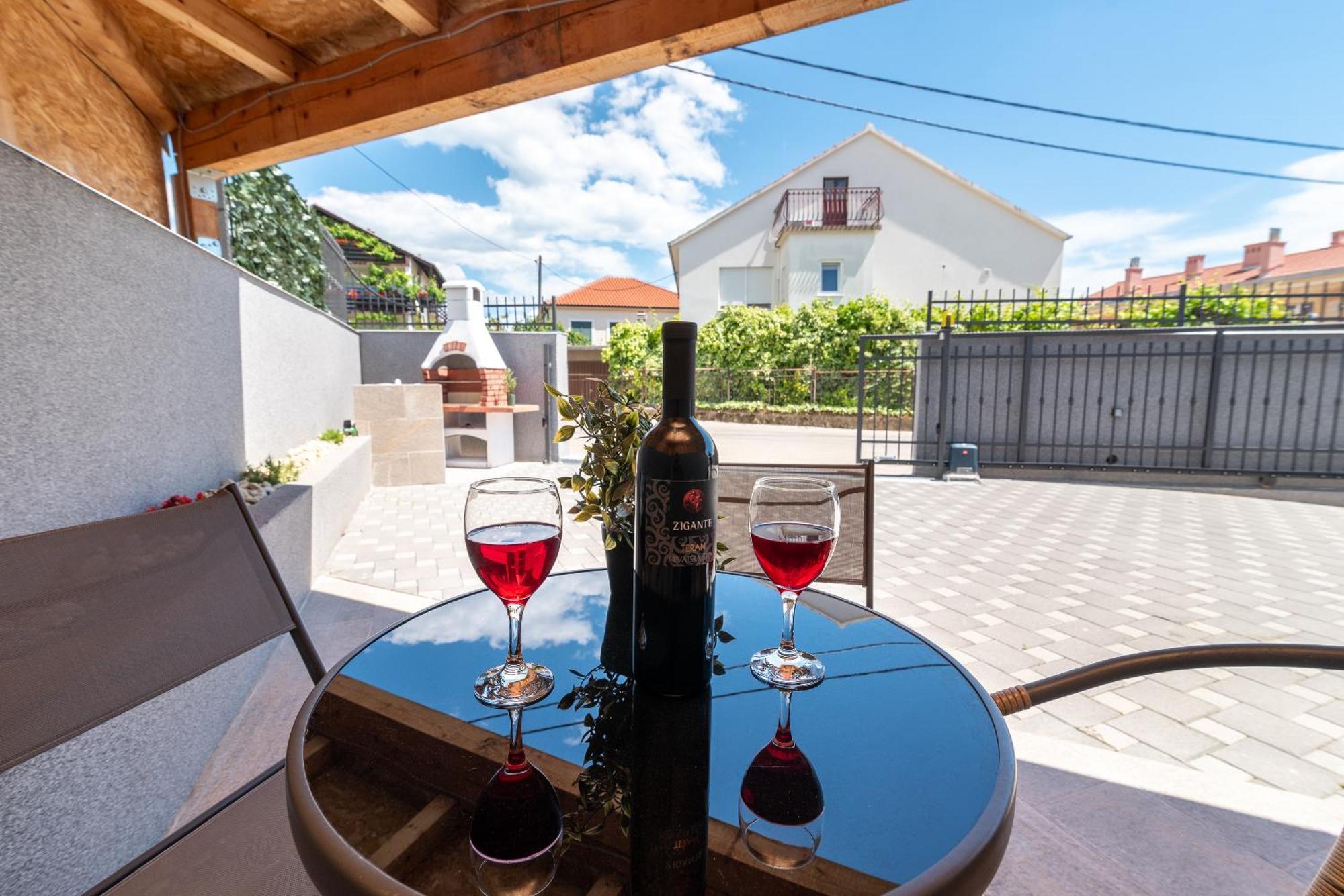 Apartman Dino Trogir Exteriör bild