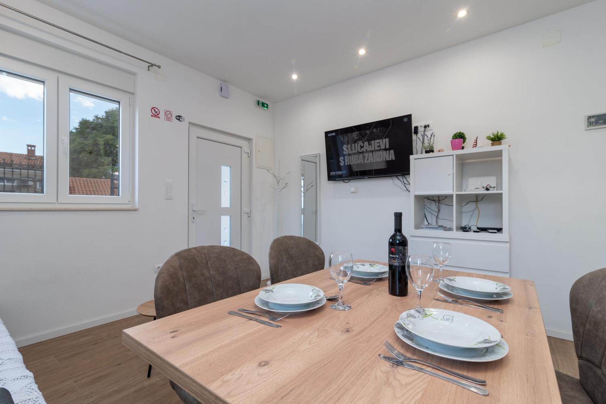 Apartman Dino Trogir Exteriör bild