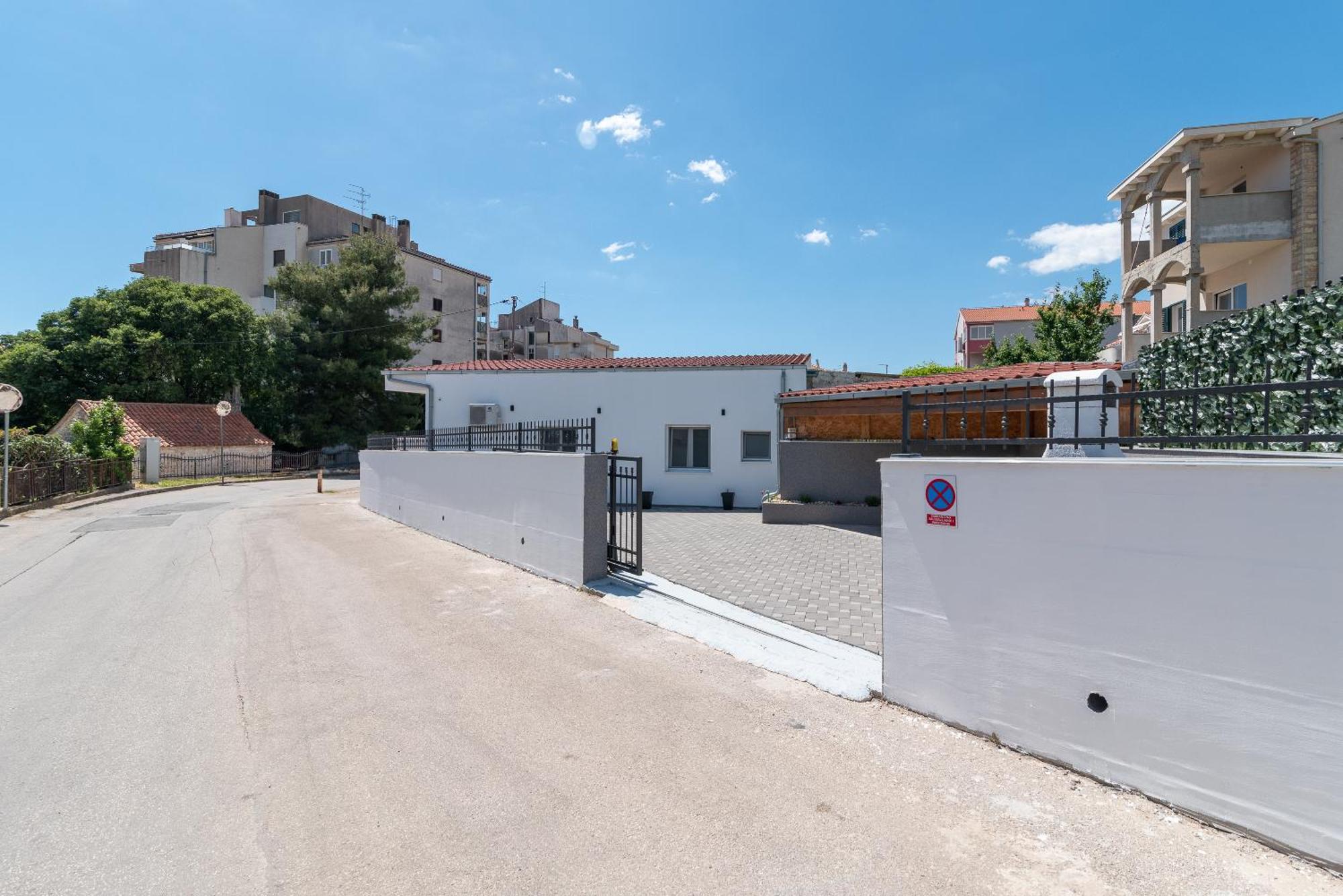 Apartman Dino Trogir Exteriör bild