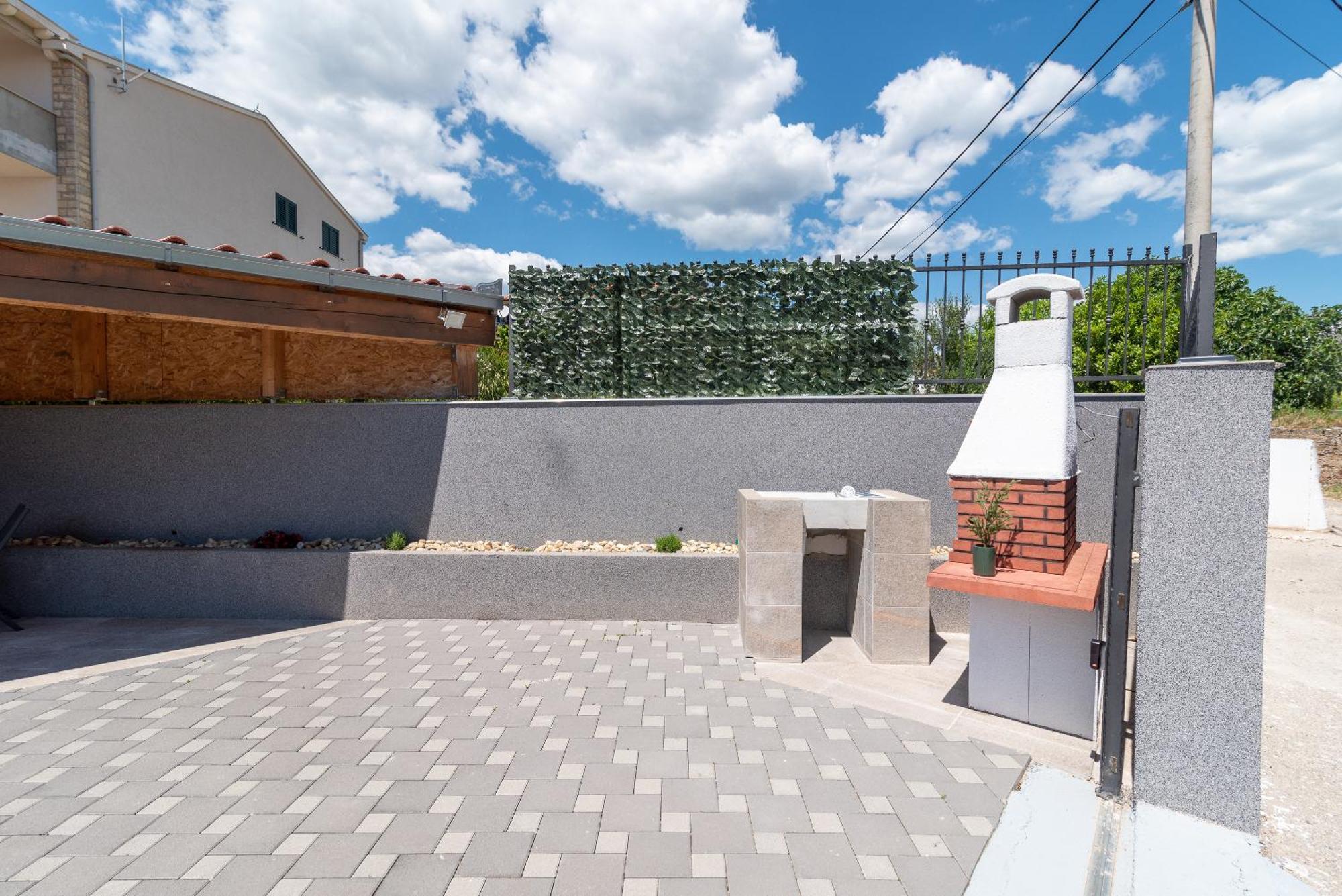 Apartman Dino Trogir Exteriör bild