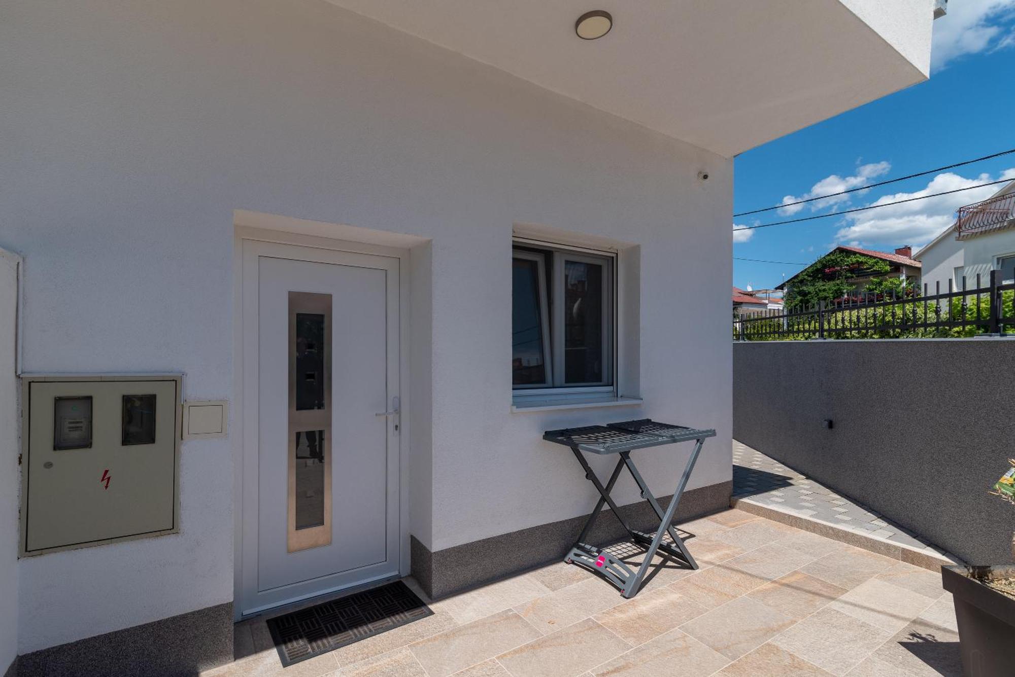 Apartman Dino Trogir Exteriör bild