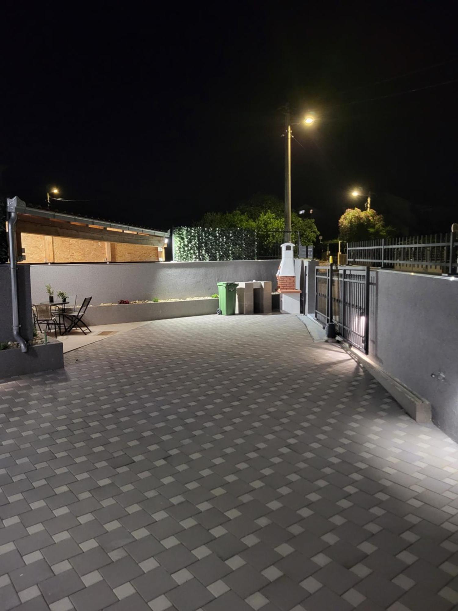 Apartman Dino Trogir Exteriör bild