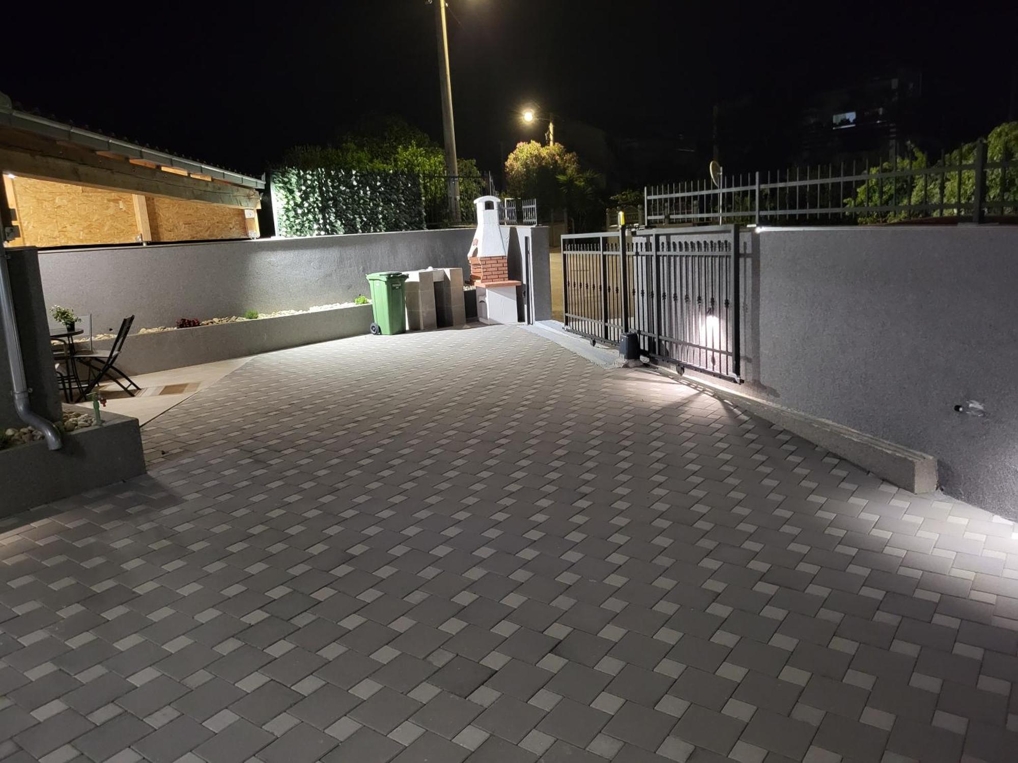Apartman Dino Trogir Exteriör bild